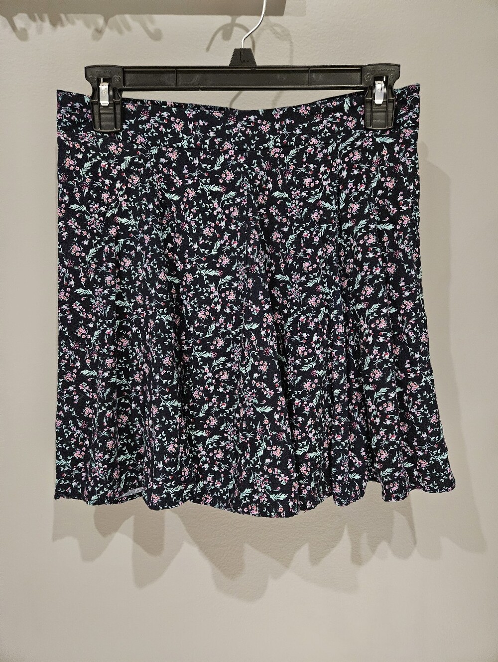 LEIGGTON NWOT Floral Black Skater Skirt with Pink & Teal Print MEDIUM